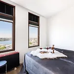Big Urban Taksim &with Sea View