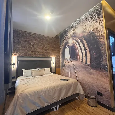 The Big Urban Bed & Breakfast *