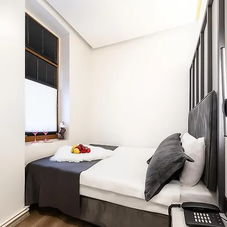 Big Urban Taksim &with Sea View Bed & Breakfast 4*