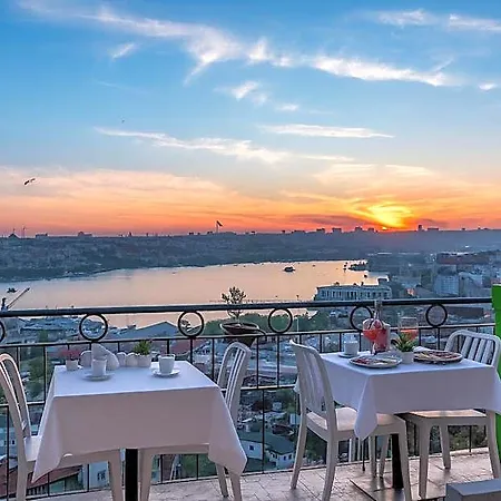 Big Urban Taksim &with Sea View